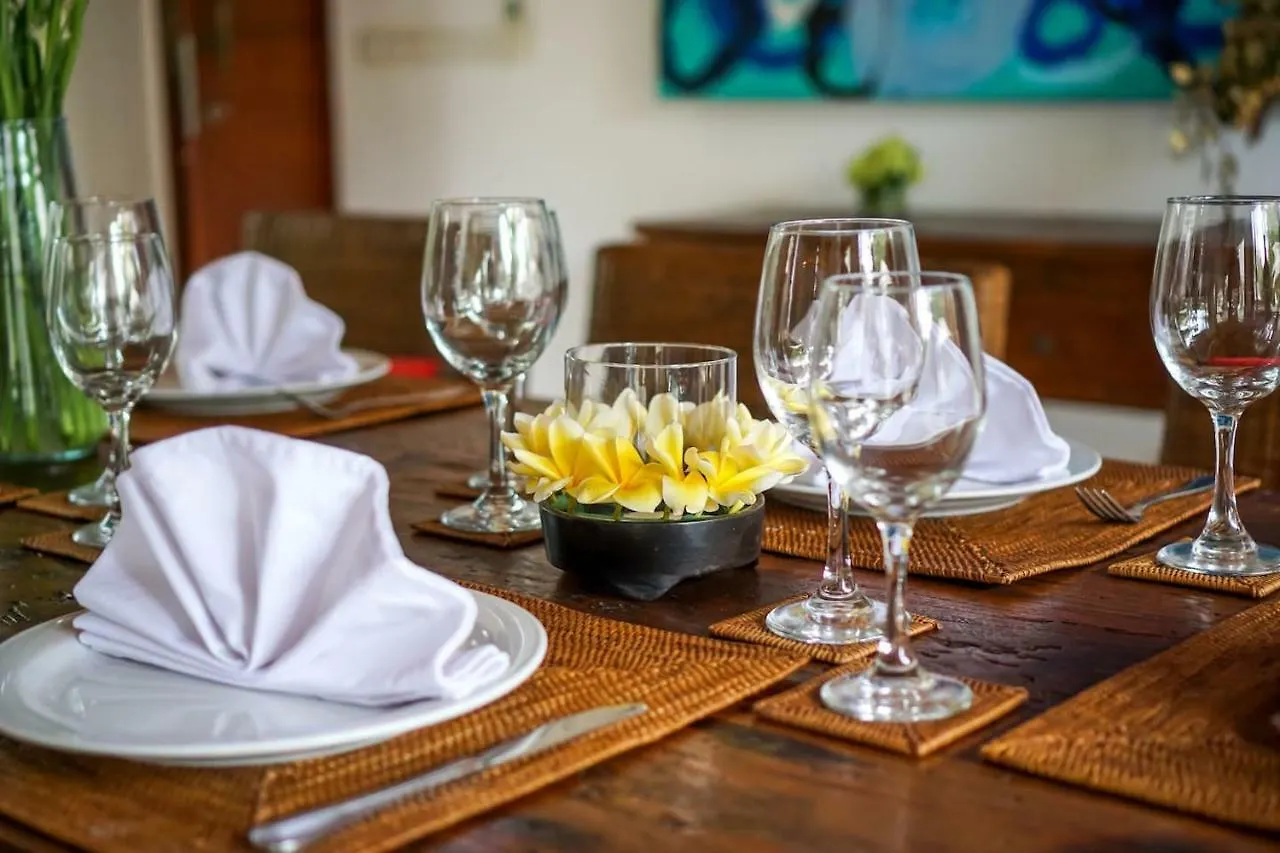 Villa Rubina - Luxury Pool Villa In Batu Belig Next To The Beach! Seminyak  Seminyak (Bali)